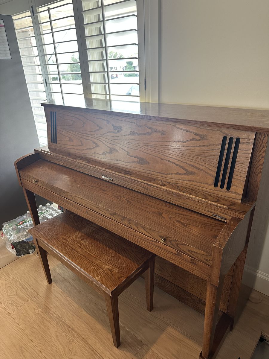 Baldwin Hamilton Upright Piano - Solid Wood