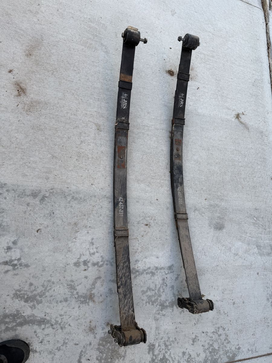 1969 Mustang JRS Leaf Springs Pair - Used Suspension Parts 42-437-231
