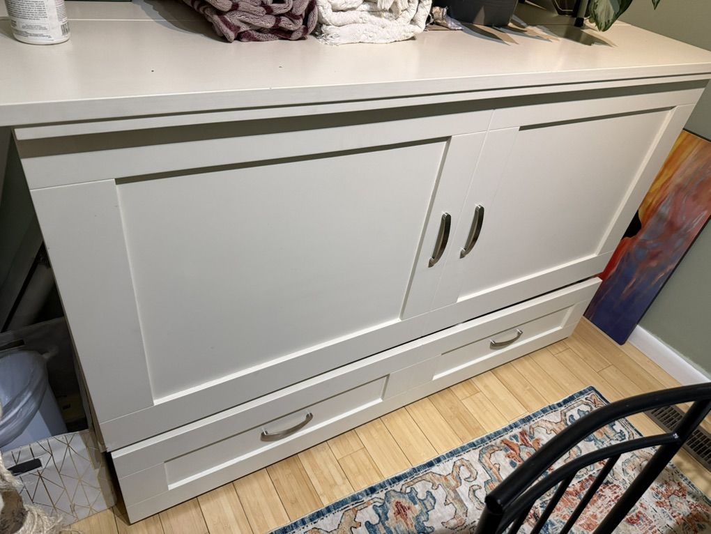 Murphy bed