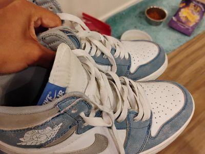 Nike Air Jordan 1 Hyper Royal Blue Grey Sneakers Men's Size 7.5