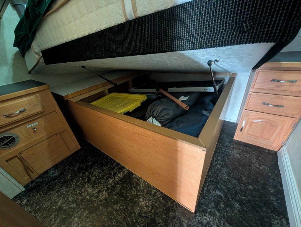 Main image 13