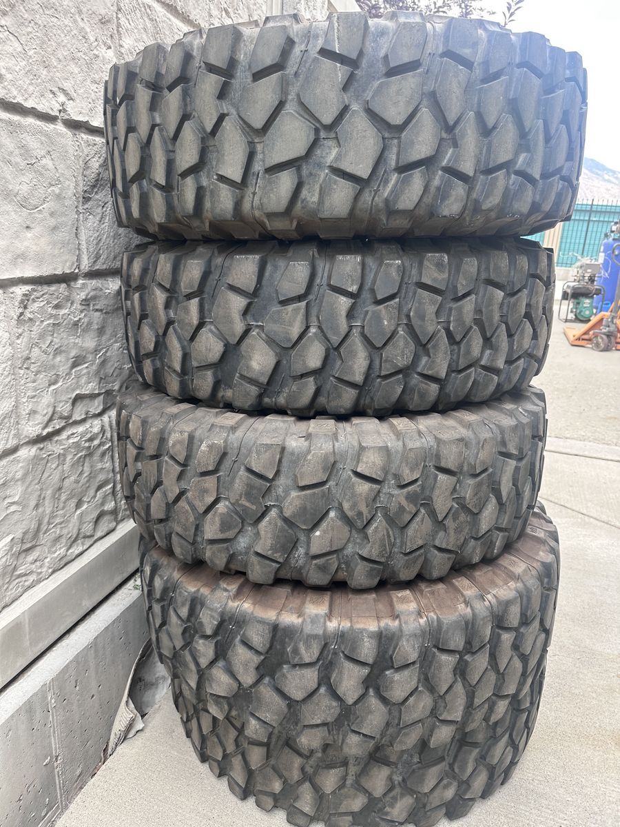 Set of 5 Used BFGoodrich Krawler T/A Off-Road Tires 37x12.50 R17