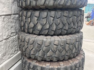 Set of 5 Used BFGoodrich Krawler T/A Off-Road Tires 37x12.50 R17