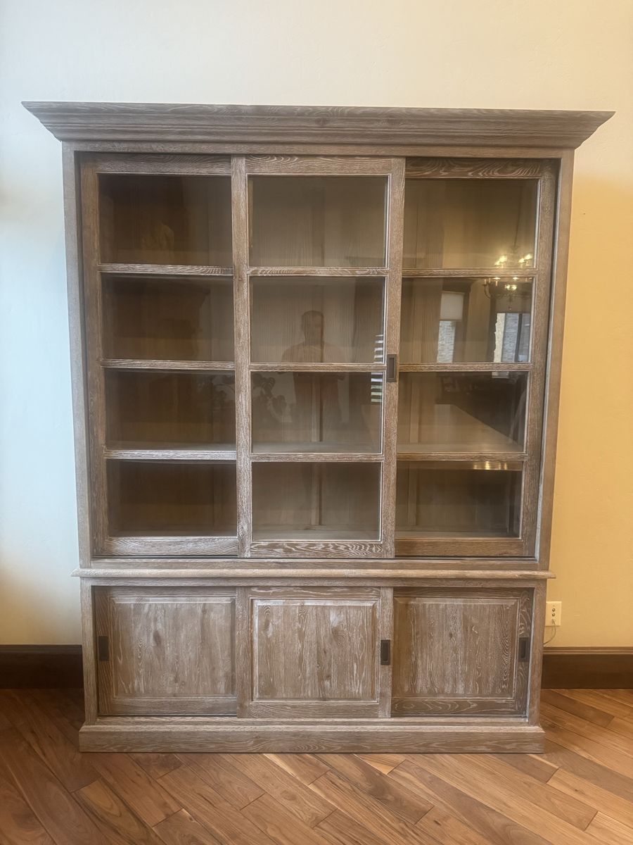 Dining/Living Room Hutch - High Quality