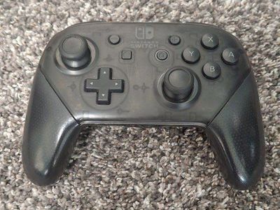 Nintendo Switch Pro Controller