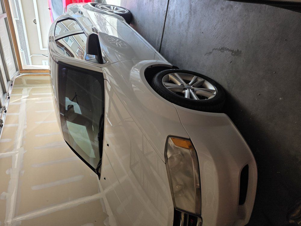 2012 Dodge Avenger SE V6
