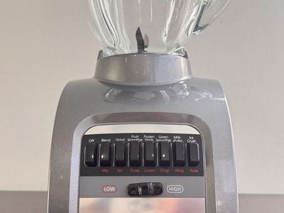 Oster Glass jar blender with 14 speeds.