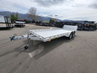 2027 Aluma 8022 (6.5X22) with Bi-Fold Tailgate Alu