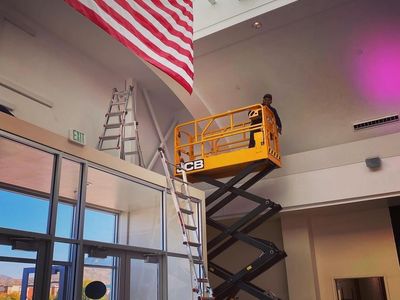 SCISSOR LIFT 19FT - 26FT - 32FT. RENTAL.