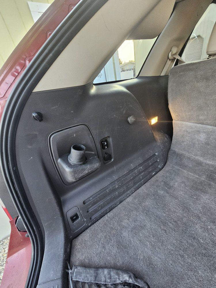 Main image 7