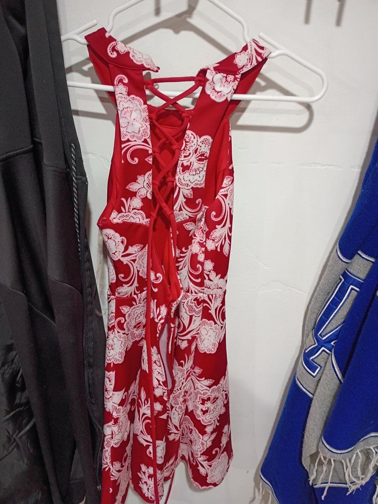 Trixxi Clothing Company Red Floral Halter Dress Size S White Pattern