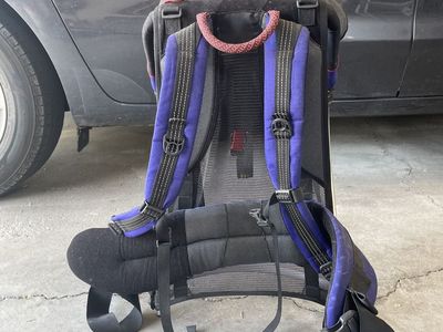 Baby hiking carrier