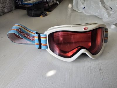 Bollé Ski Goggles: Amp in White Stripes with Vermi