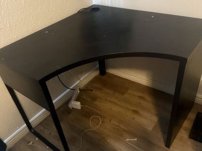 Corner Desk