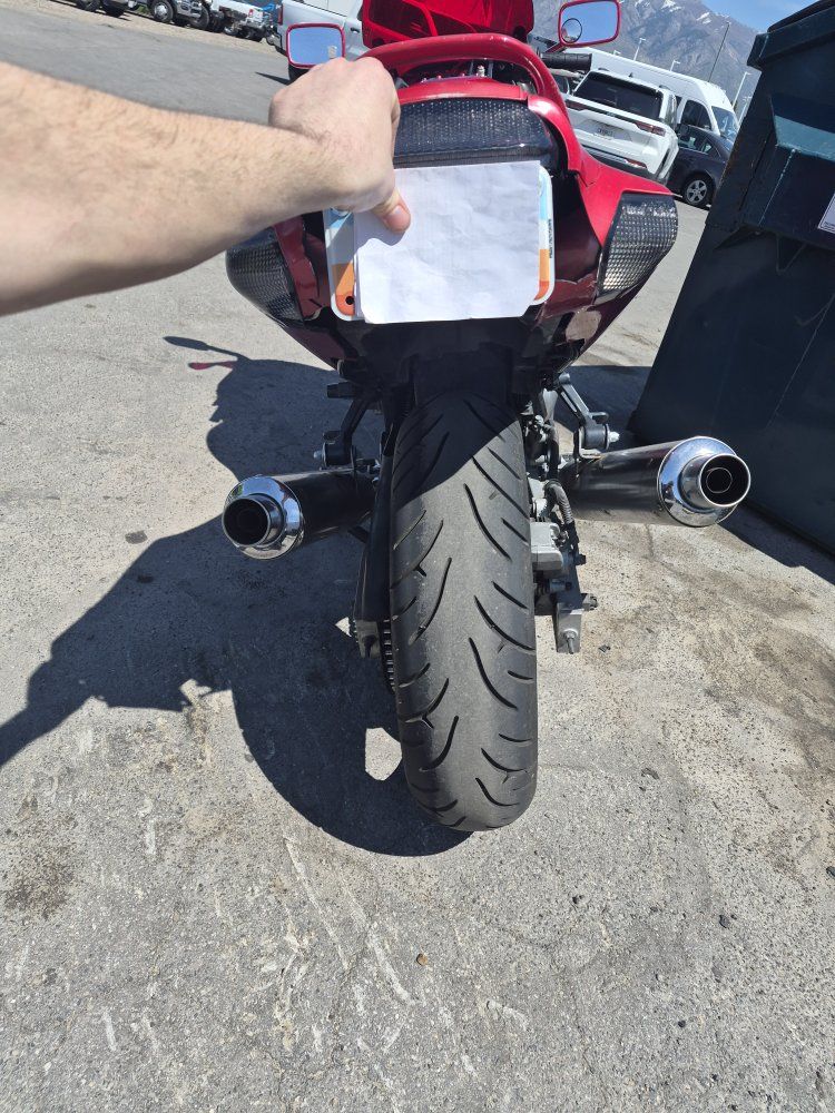 2002 zzr600e