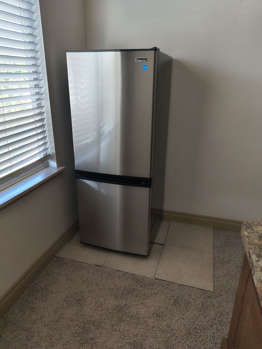 Magic chef refrigerator