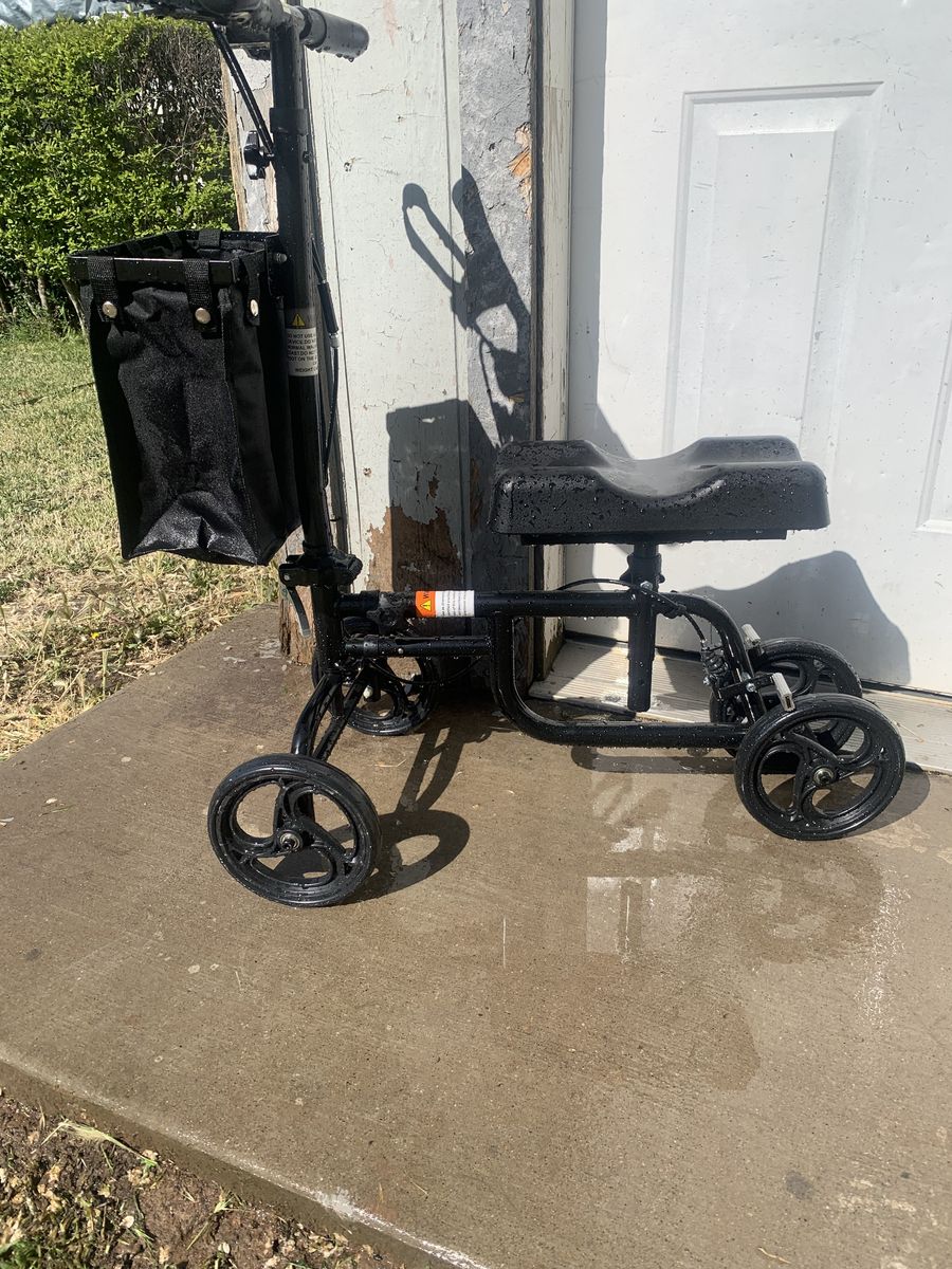 MGC health knee scooter