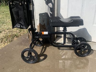 MGC health knee scooter