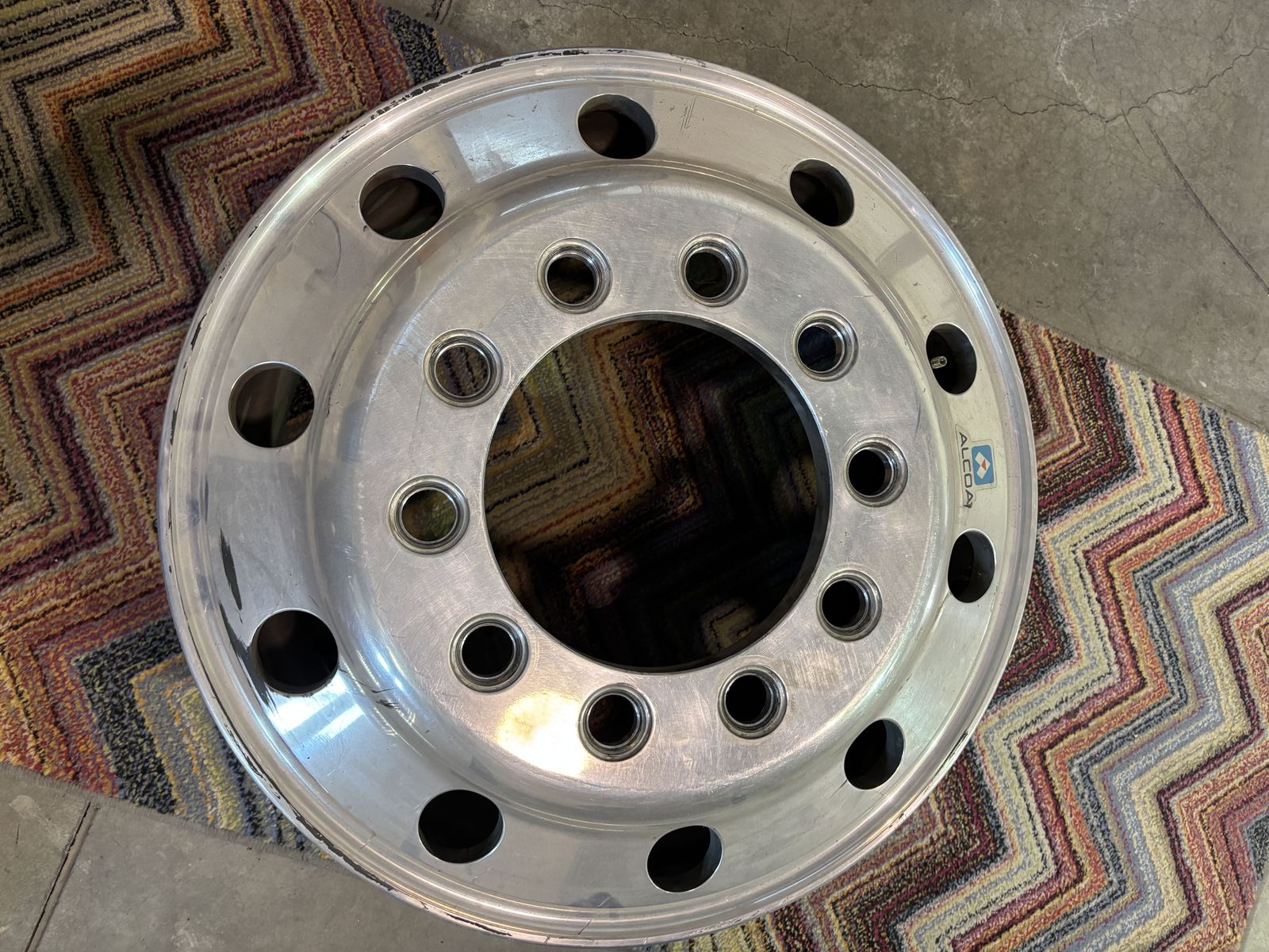 Main image 3