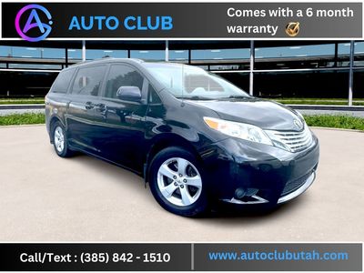 2011 TOYOTA SIENNA LE 8-Passenger