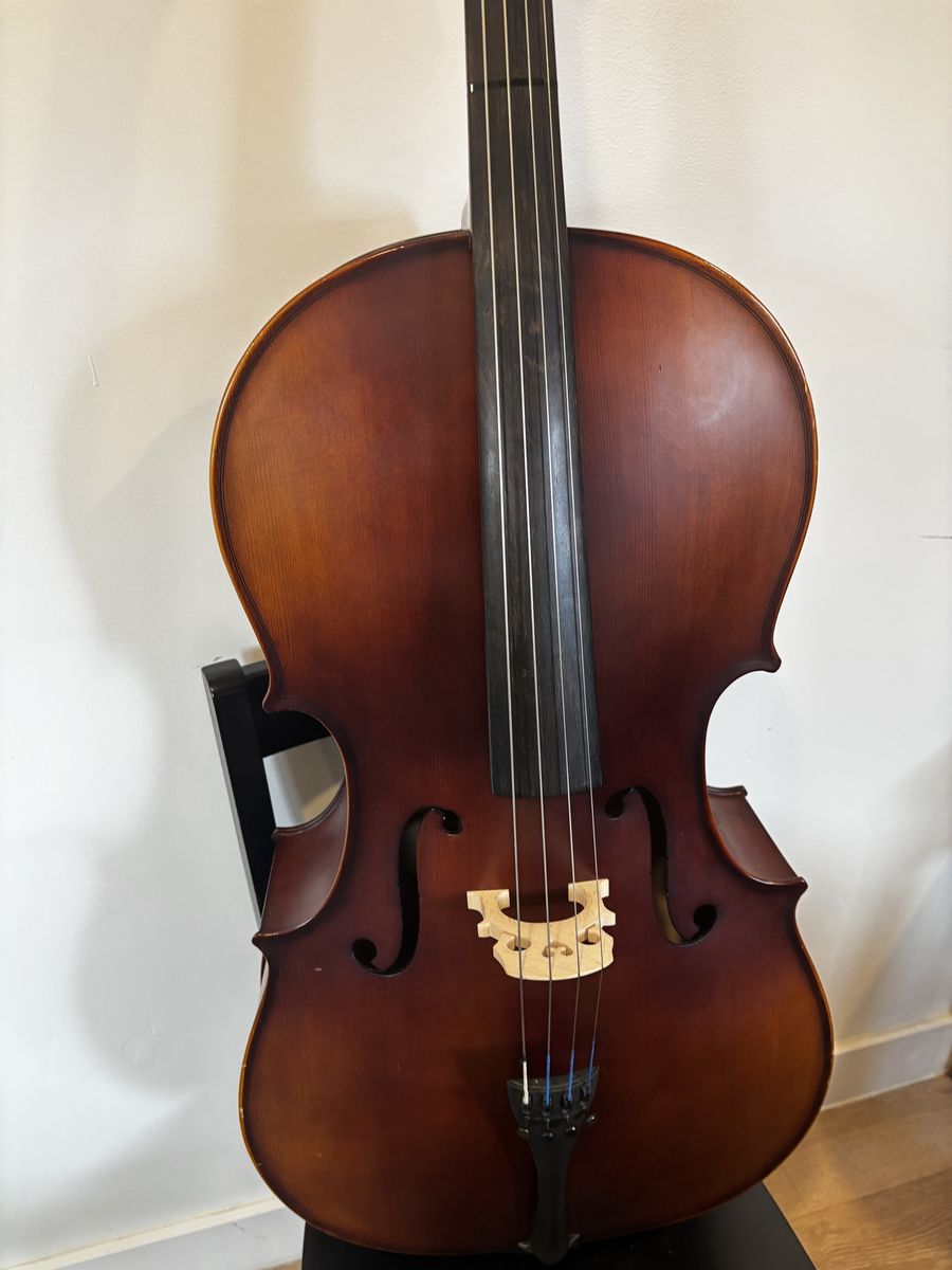 Main image 3