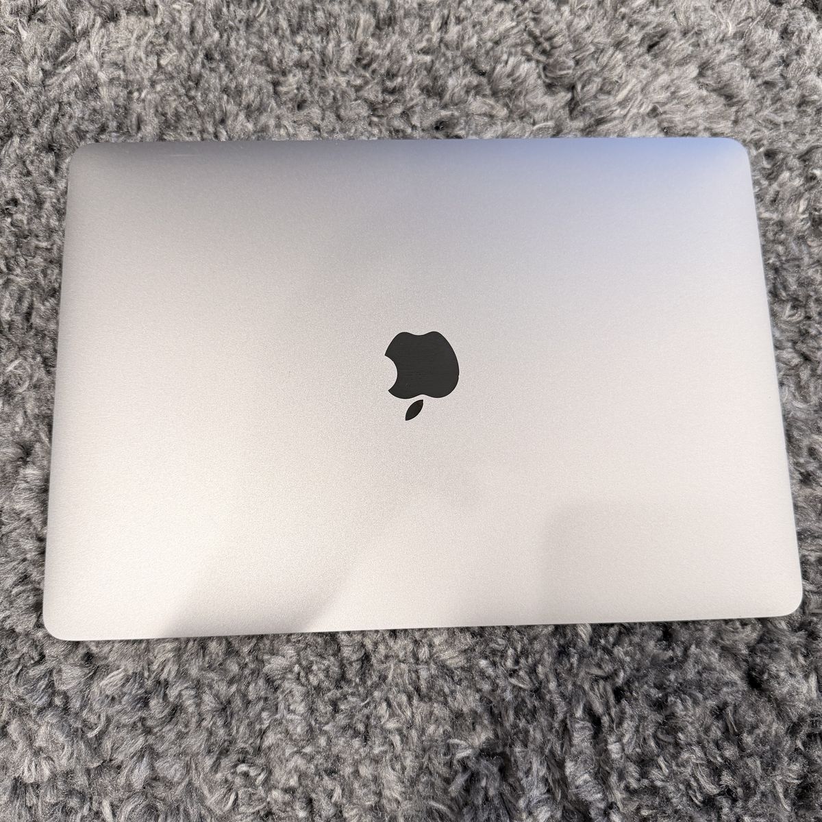 Macbook Air M1 8GB Ram 256GB SSD 100% Battery - Like New