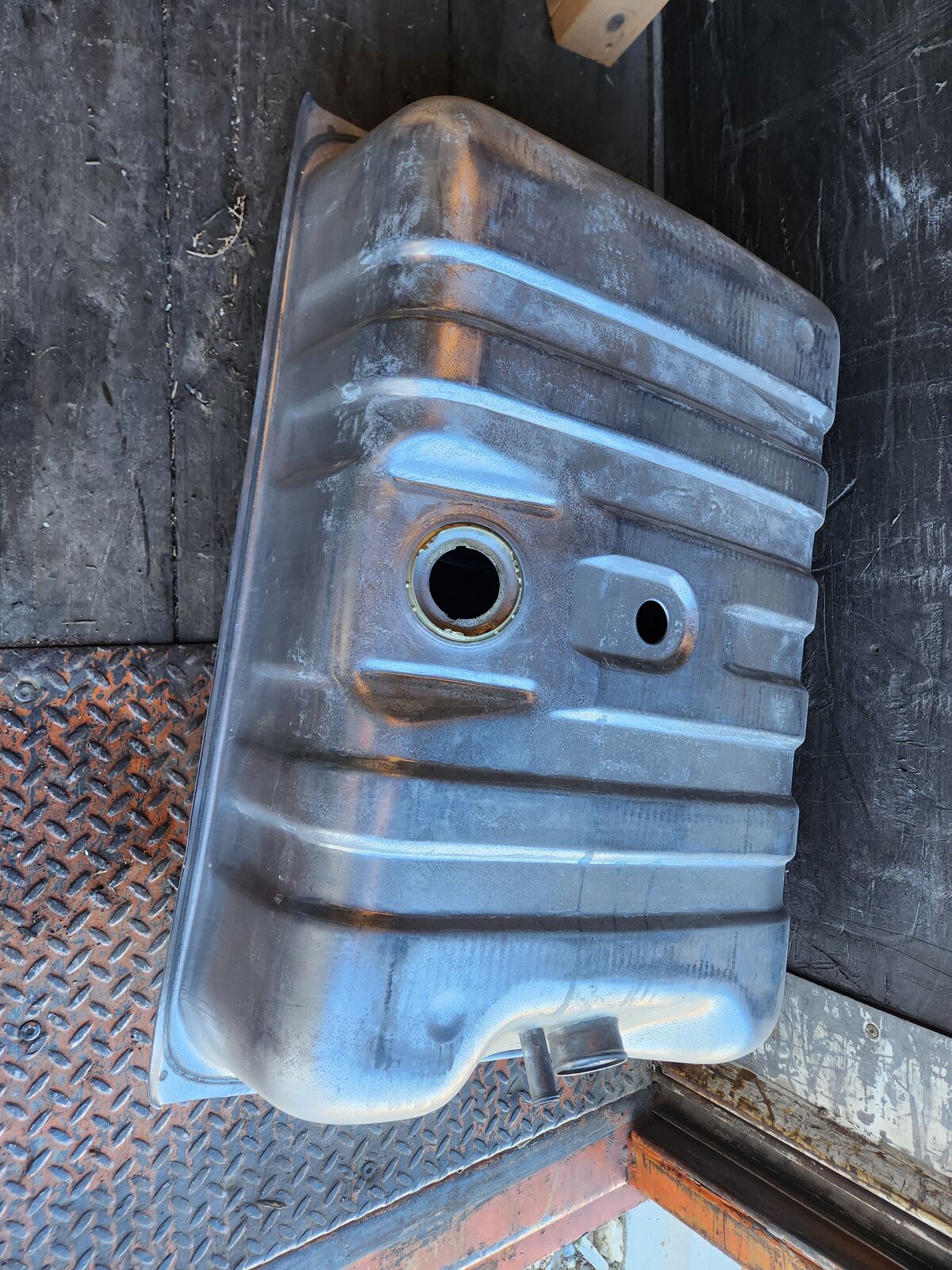 1979 Ford Bronco fuel tank