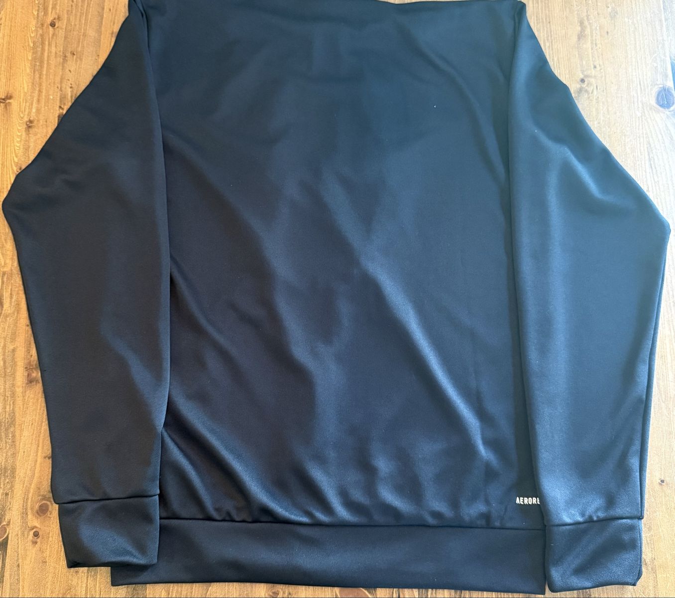 Main image 5