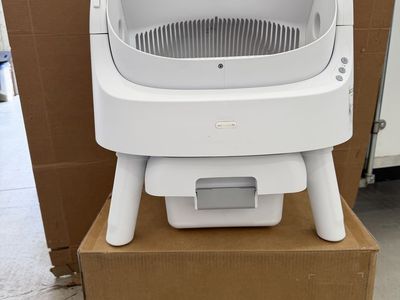 PetPivot AutoScooper II Smart Self-Cleaning Litter Box White Automatic Cat Litter Box