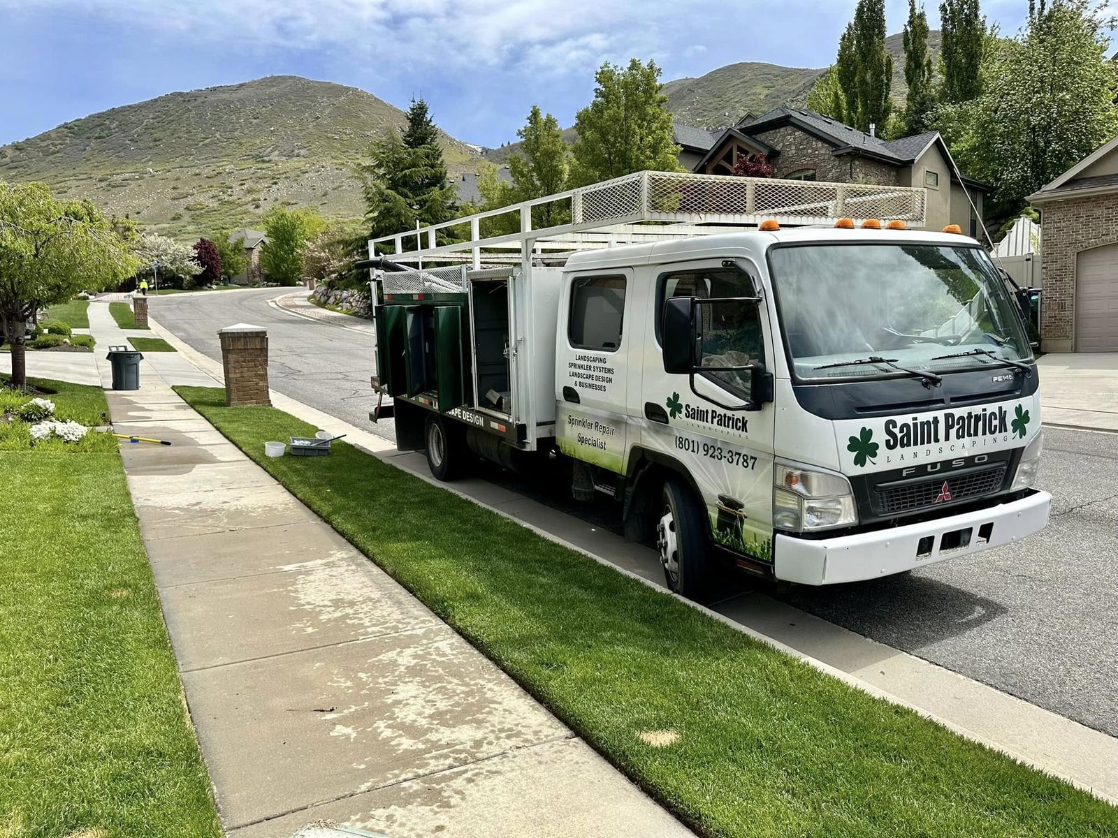 2005 Mitsubishi Fuso FE84DW 