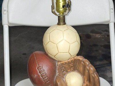 vintage sports chalkware table lamp
