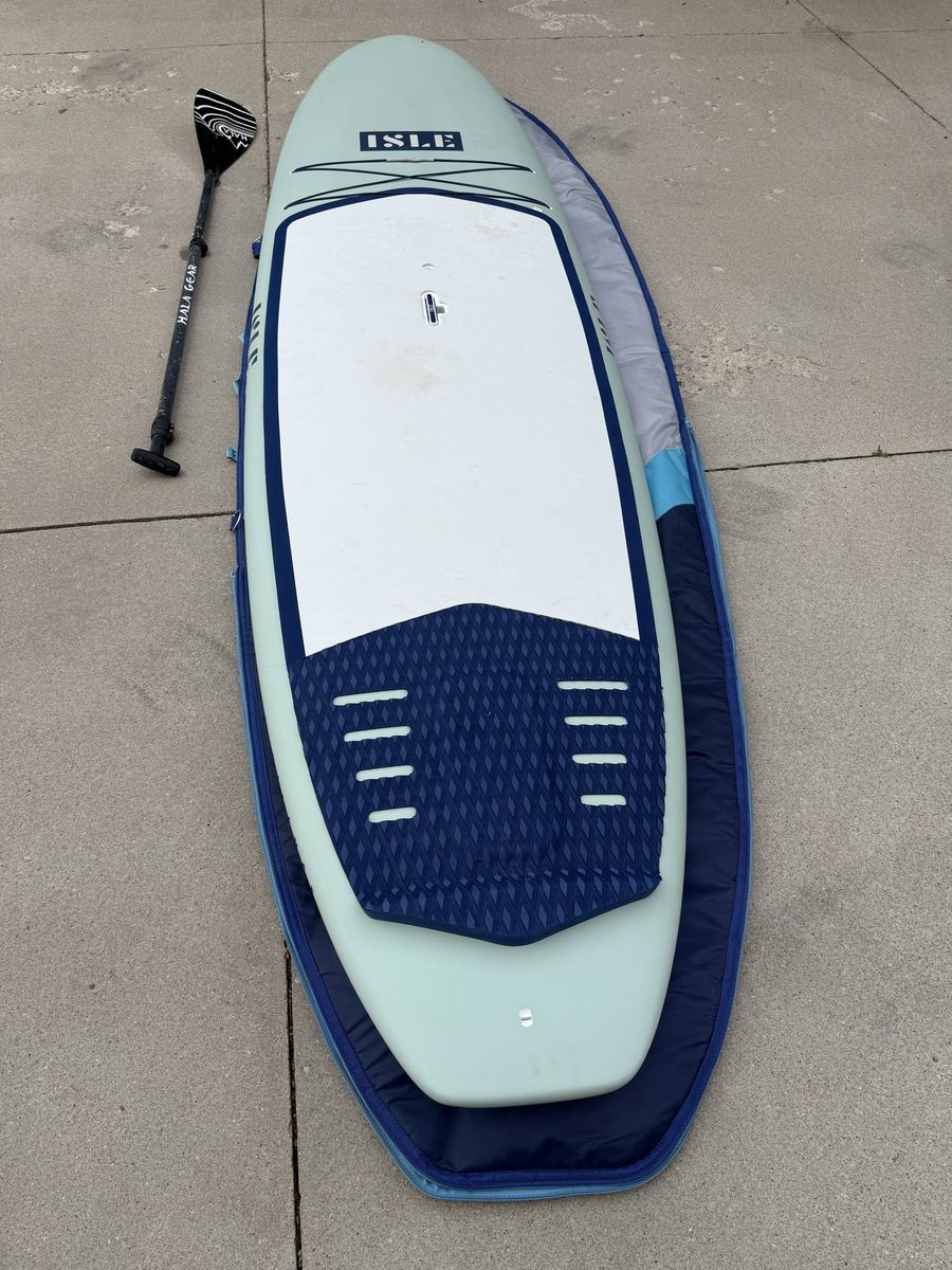 ISLE Versa 2 Paddle Board with Paddle