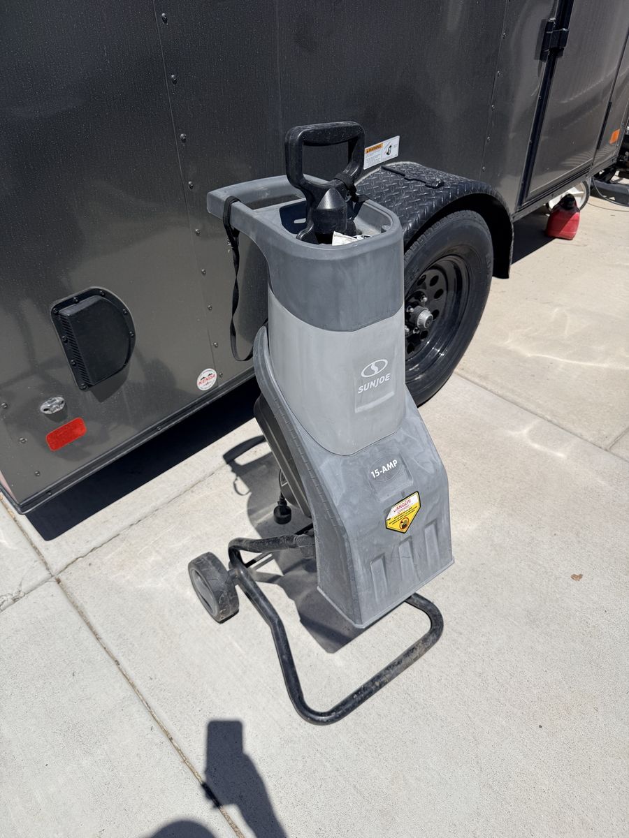 Sun Joe CJ602E 15-Amp Electric Wood Chipper/Shredder