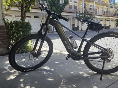 Electric Mountain Bike - Aventon Ramblas