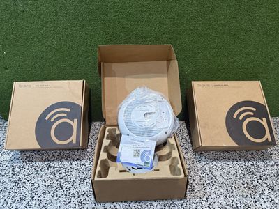 Araknis AN 820 AP I wifi access point (3 of them)