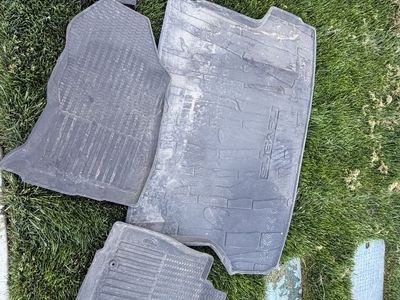 Subaru forester All-Weather Rubber Floor Mats - Set of 4, Black, Custom Fit
