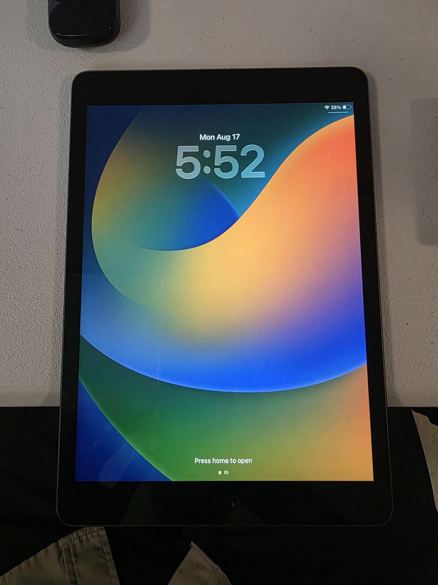 iPad (9th gen)