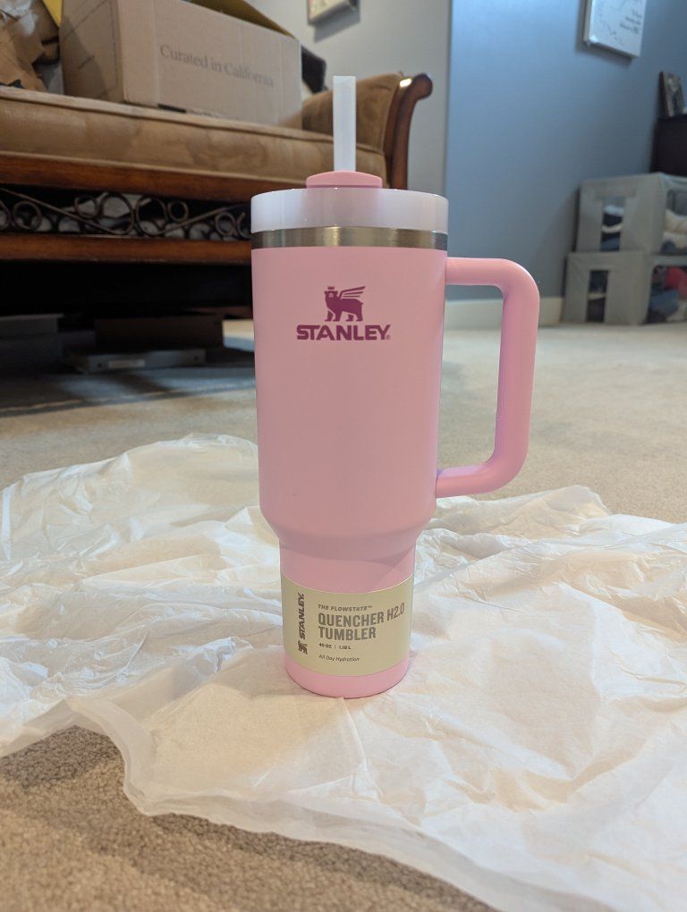 NEW - 40 oz Stanley insulated Tumbler