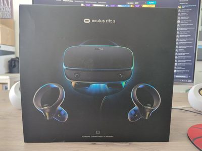 Oculus Rift S PC-Powered VR Gaming Headset - Immersive Virtual Reality Experience