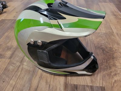 Motorcycle helmet