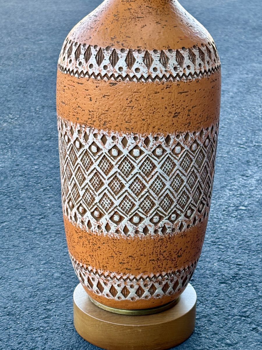 Fantastic terracotta vintage Mid Century Modern table lamp.Big Bold & Beautiful MCM