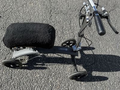 Knee Scooter