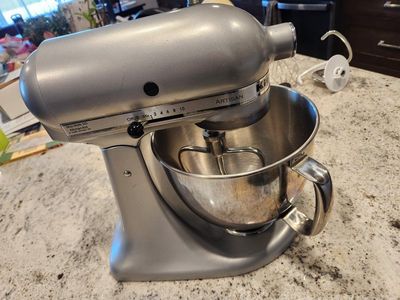 KitchenAid Artisan Series 5 Quart Mixer