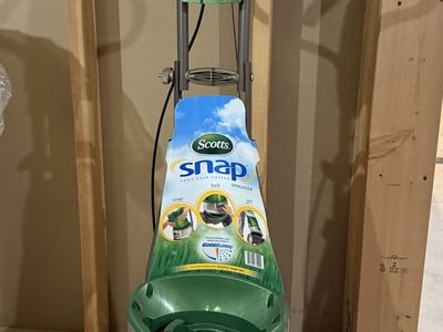 Scotts Snap Lock Lawn Care System Spreader with Edgeguard