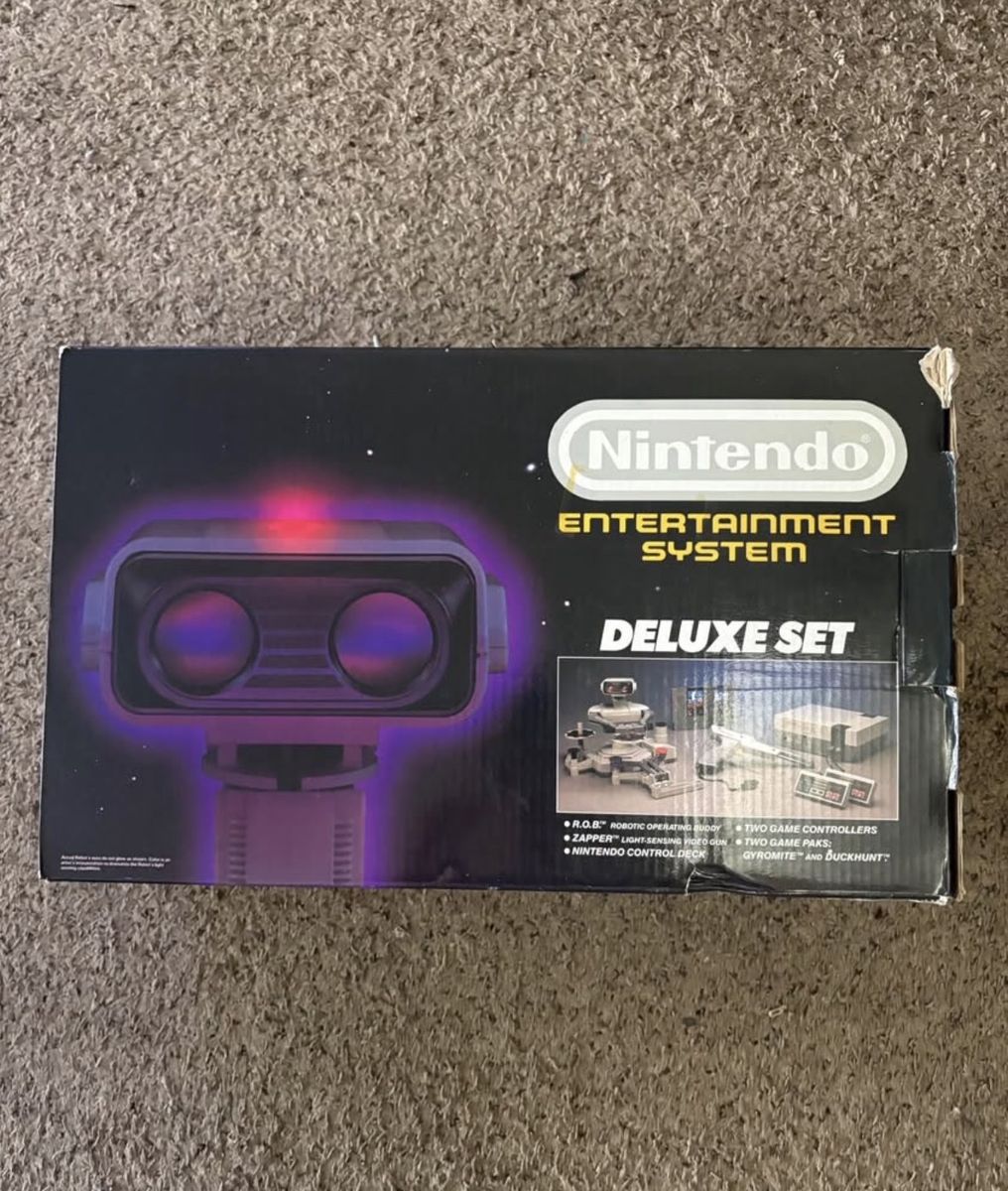 Nintendo Entertainment System (NES) Deluxe Set - Original Box - Vintage Console Gaming
