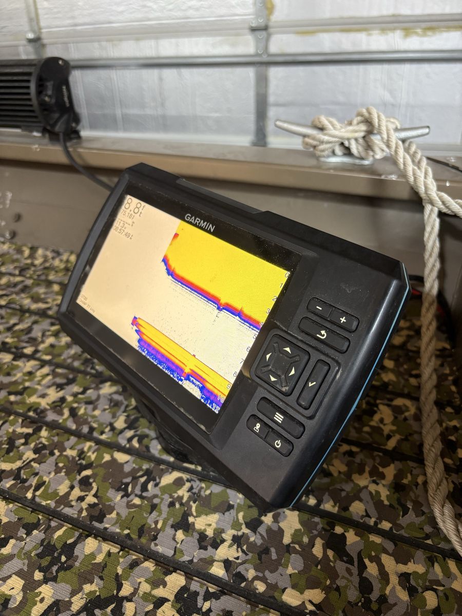 Garmin Striker 7cv Fish Finder