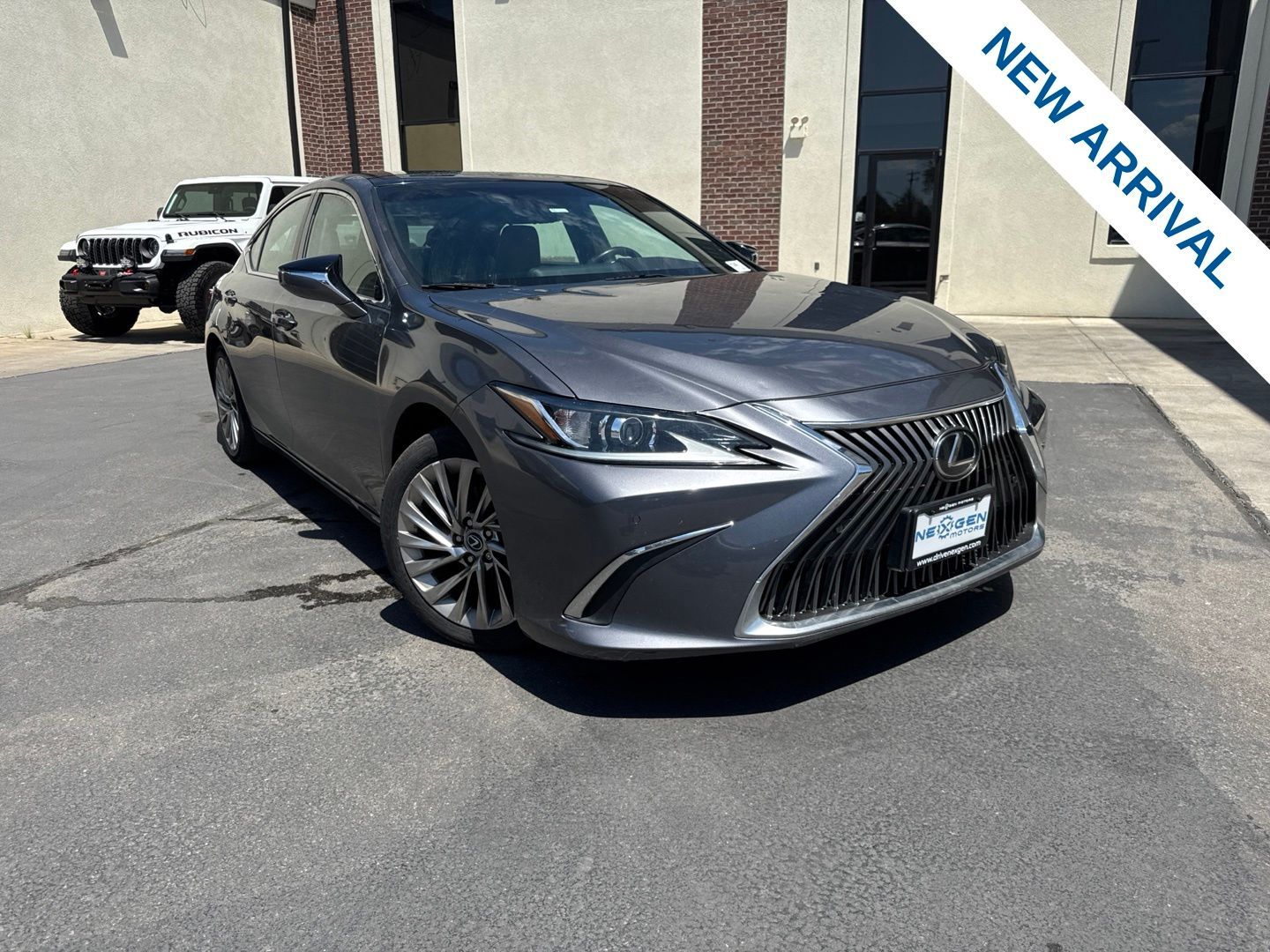 2019 Lexus ES Luxury