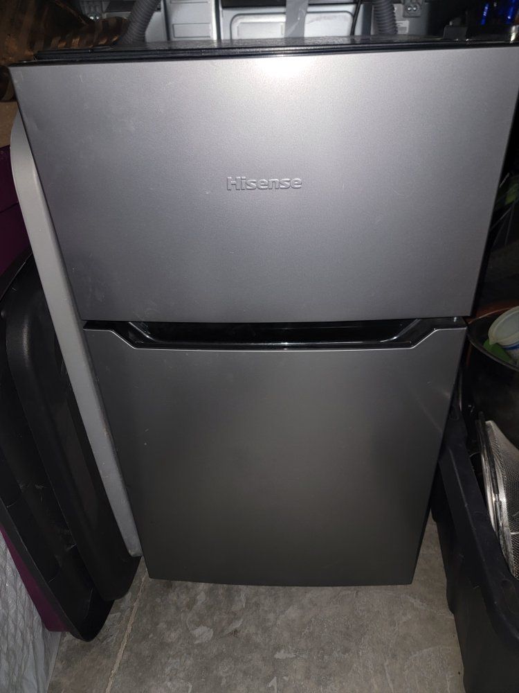 Hisense Mini fridge