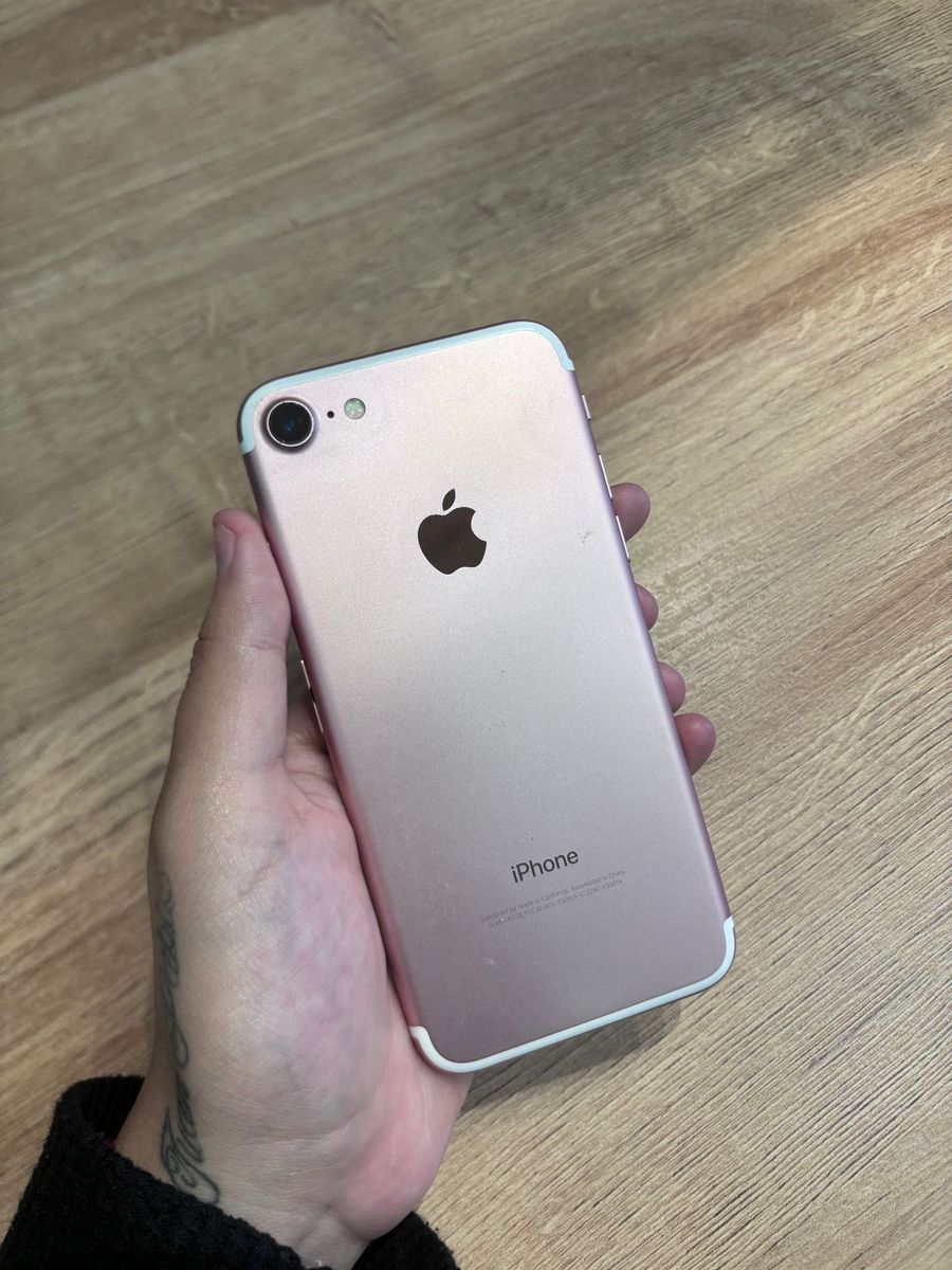 IPHONE 7 128GB - Unlocked