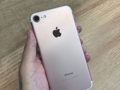 IPHONE 7 128GB - Unlocked